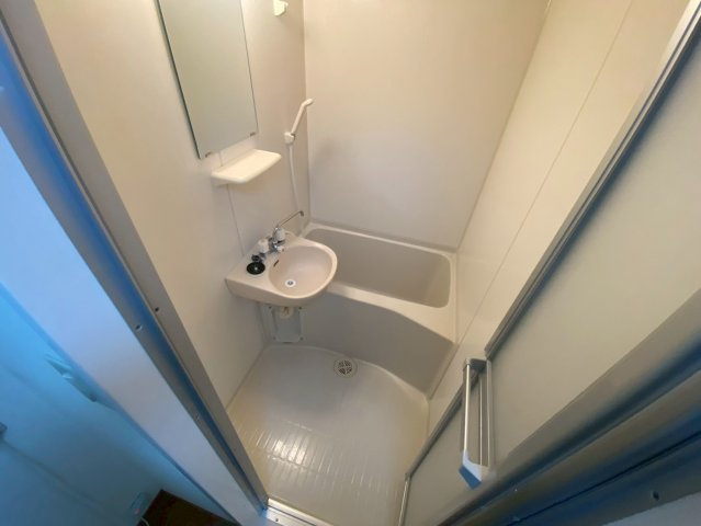 中島町 プロスパ中島ビルの浴室