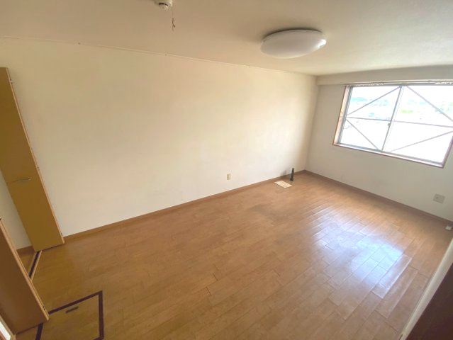 中島町 プロスパ中島ビルの内装