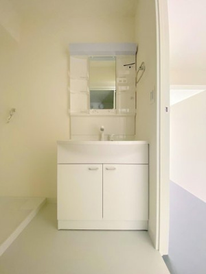 【洗面所】 | ダイヤコーポ東雲 | 忙しい朝には欠かせない洗面所