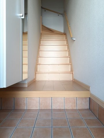 Ｕー１５１　Ｔ２の玄関