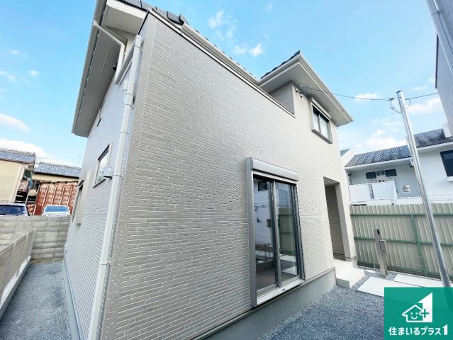 京都市北区鷹峯南鷹峯町　新築一戸建ての外観|安心の10年保証！外観を美しく保ち、雨水で汚れを落とします！気になることがありましたら、お気軽にお問い合わせください！