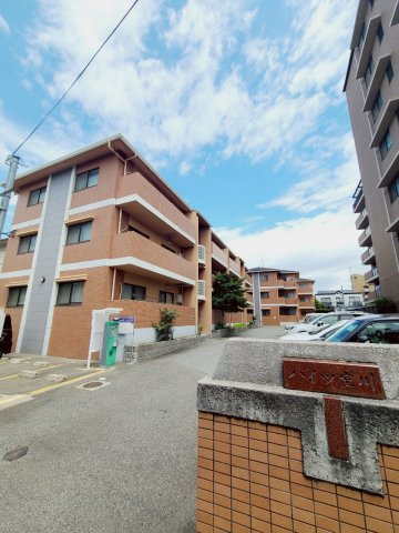 西宮市室川町の賃貸マンションの外観