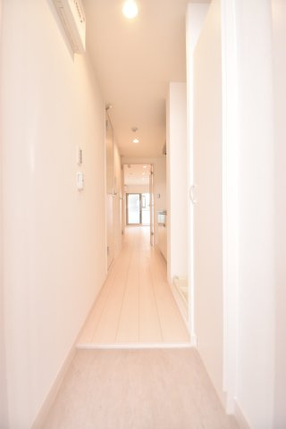 大阪市城東区鴫野西２丁目の賃貸マンションの玄関