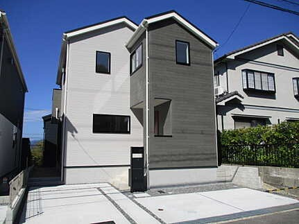 広島市佐伯区五月が丘３丁目　新築一戸建ての外観