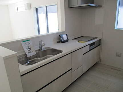 広島市佐伯区五月が丘３丁目　新築一戸建てのキッチン