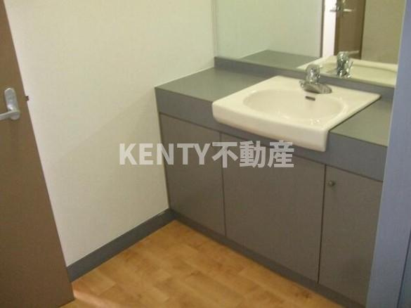 【洗面所】 | 志村ビル | ゆったりとスペースのある洗面所