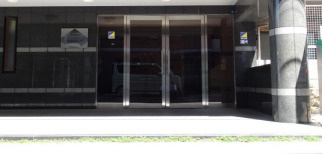 リヴシティ新宿壱番館のエントランス