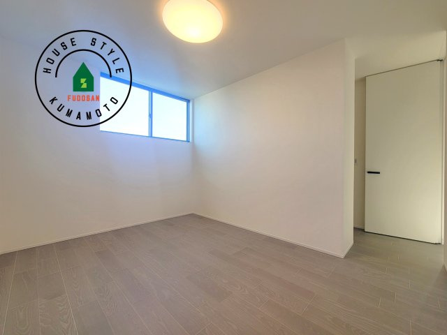 熊本市北区鶴羽田2丁目第2-7棟（4号棟）　の子供部屋|穏やかな光が差し込む室内には、穏やかな時間が流れます。