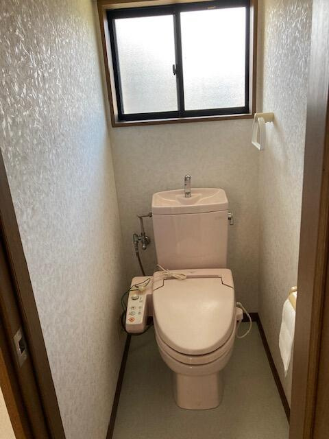 さくら市氏家　4ＬＤＫ　中古住宅のトイレ