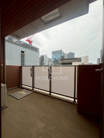 ジャスパ御堂筋本町のバルコニー