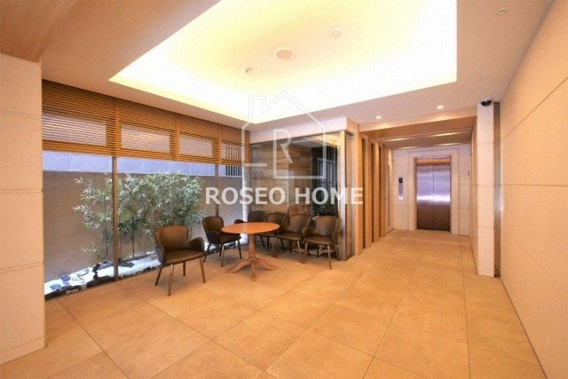 ジャスパ御堂筋本町のロビー