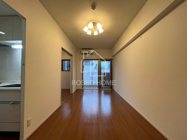 ジャスパ御堂筋本町の居間・リビング