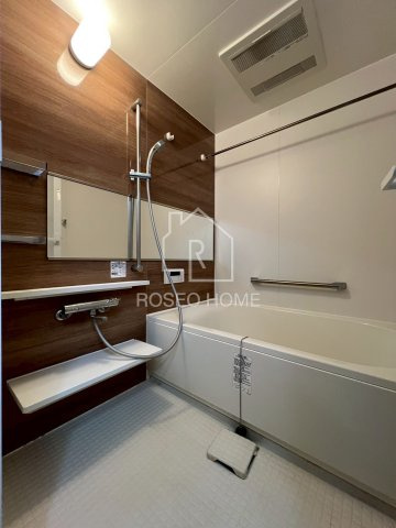 ジャスパ御堂筋本町の浴室