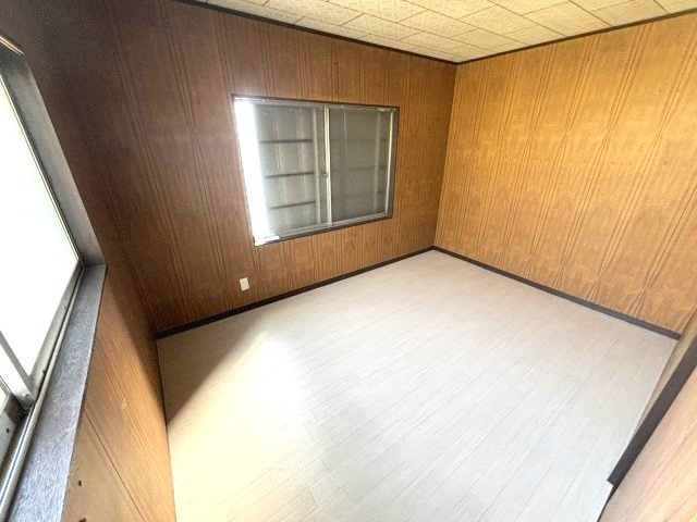 岩槻戸建の洋室|明るい洋室です
