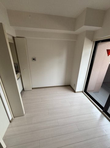 姫路市飾磨区三宅１丁目の賃貸マンションの居間・リビング