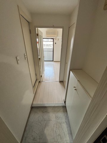 姫路市飾磨区三宅１丁目の賃貸マンションの玄関