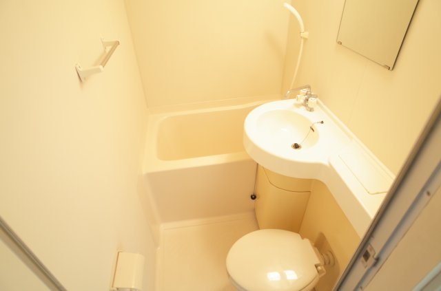 姫路市飾磨区三宅１丁目の賃貸マンションの浴室