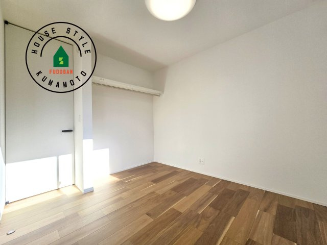 熊本市北区鶴羽田2丁目第2-7棟（5号棟）　の子供部屋|穏やかな光が差し込む室内には、穏やかな時間が流れます。