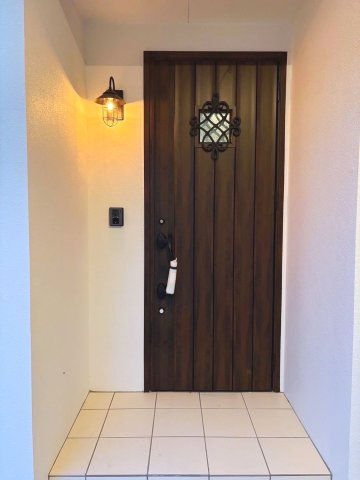 糸満市糸満　戸建て　オーナーチェンジ物件の玄関