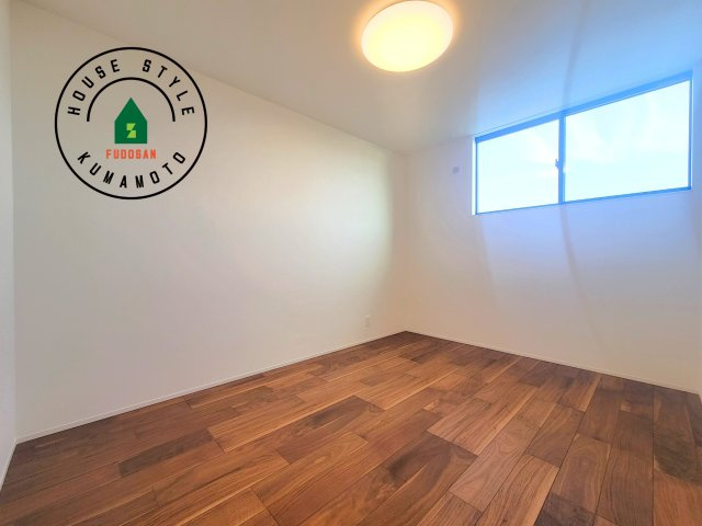 熊本市北区鶴羽田2丁目第2-7棟（7号棟）　の洋室|採光良好な洋室は全居室、複層ガラスの遮熱効果と断熱効果で、一年中快適に過ごせます。