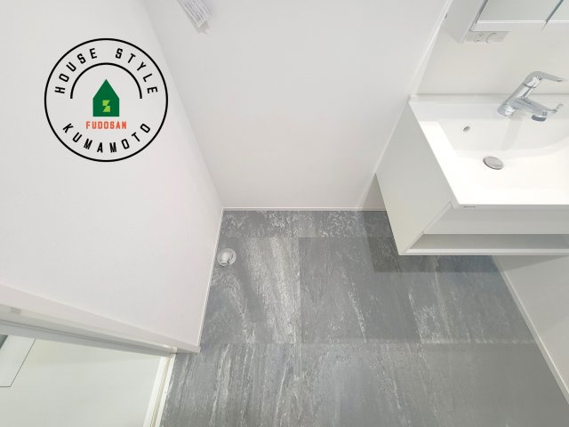 熊本市北区鶴羽田2丁目第2-7棟（7号棟）　のランドリースペース|ランドリースペースとなります。広々して有効的にご使用できます。 