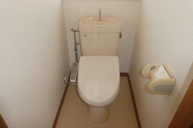 クレストール山地Bのトイレ|ウォシュレット