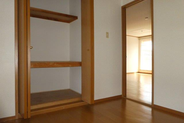 クレストール山地Bの洋室