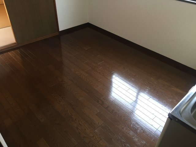 クリスタル西庄の内装