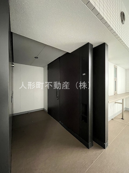 【玄関】 | HARUMI FLAG PARK VILLAGE C棟 | 広めのアルコープがございます