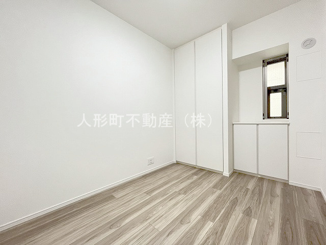 【収納】 | HARUMI FLAG PARK VILLAGE C棟 | 小窓のあるDEN