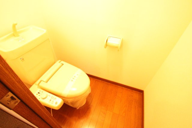 アミティ小阪　(近大　一人暮らし)のトイレ