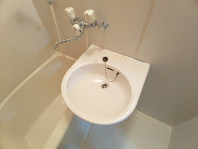 【洗面所】 | サンポート２１ | ユニットバス内の洗面台です