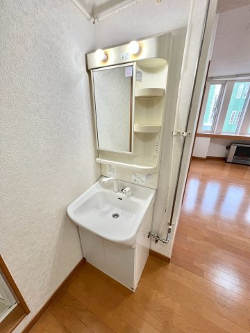 ルート医大前Ｄ棟の洗面所
