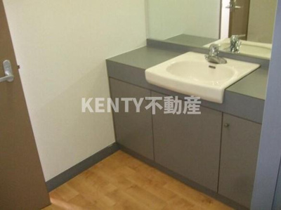 【洗面所】 | 志村ビル | ゆったりとスペースのある洗面所