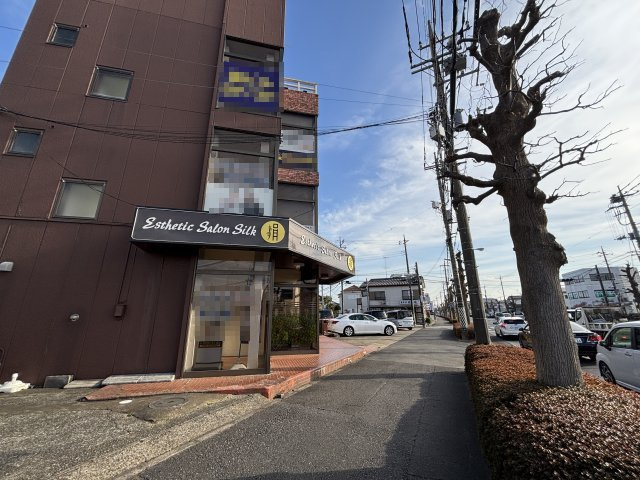 シルクビルの周辺
