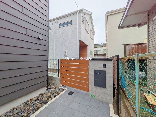 《仲介手数料無料》練馬区小竹町１丁目78-10(全1戸)新築一戸建ての外観