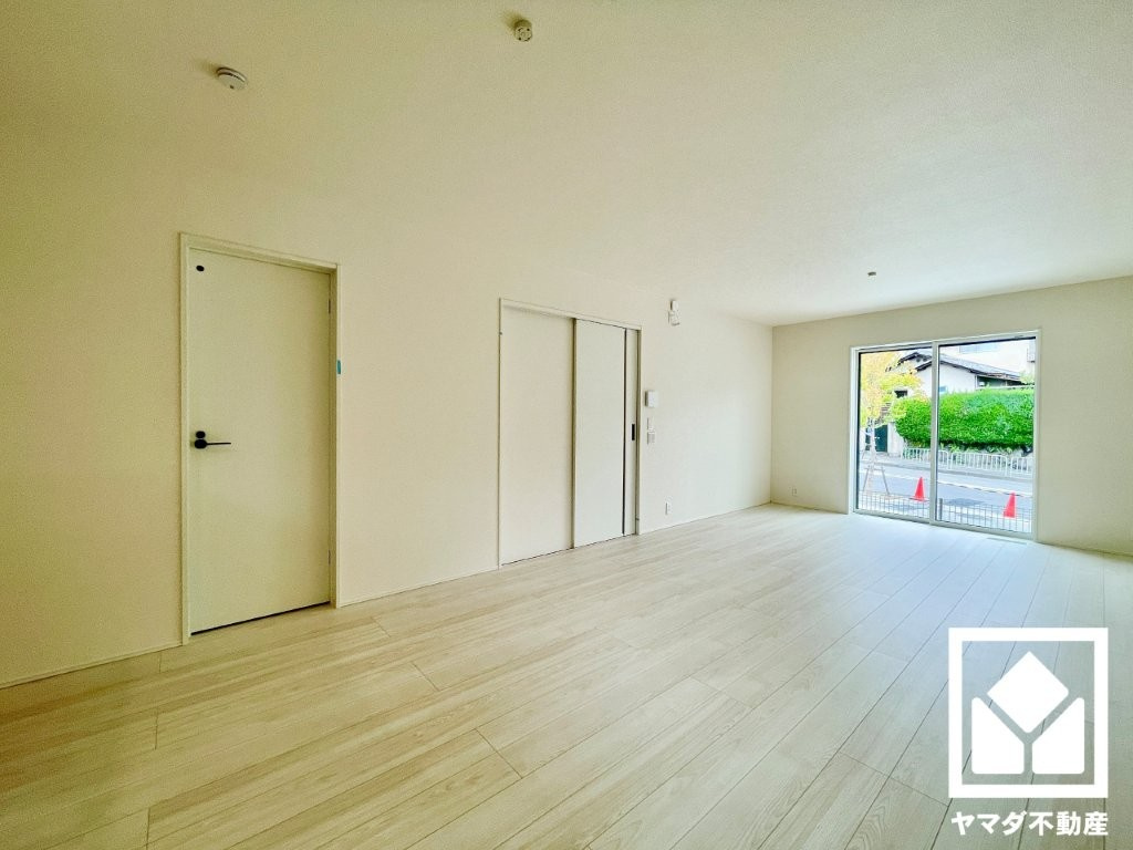 伏見区醍醐京道町　24-1期　2号棟の居間・リビング