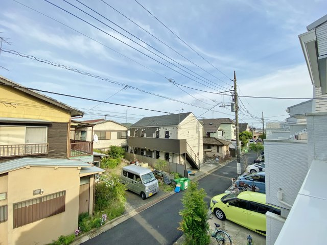 杉並区下井草3丁目の展望|高い建物もなく眺望も良好です
気持ちの良い青空が望めます