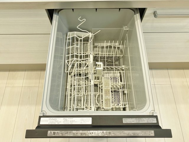 杉並区下井草3丁目のキッチン|寒い冬場の入浴や雨に日のお洗濯に便利な浴室換気乾燥機付です