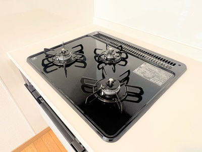 【キッチン】 | ◆横浜市栄区長沼町中古住宅◆ | ◆毎日使うものだからこそ、料理をする人にとって何口あるのかは重要なポイントですね！