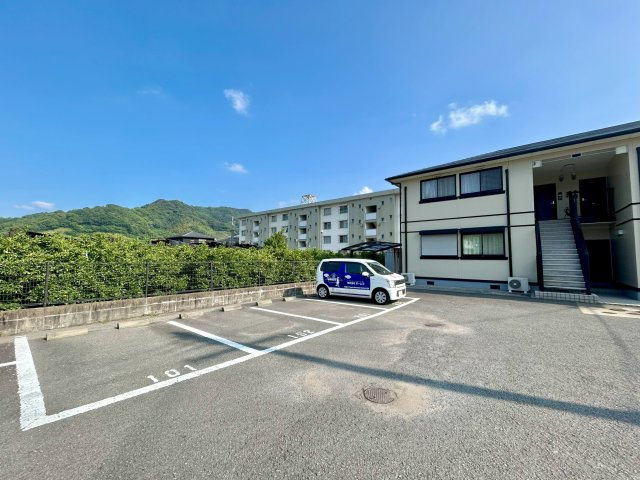【駐車場】 | ファミールハピネス