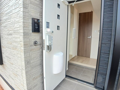 【玄関】 | ホワイトクロッカス