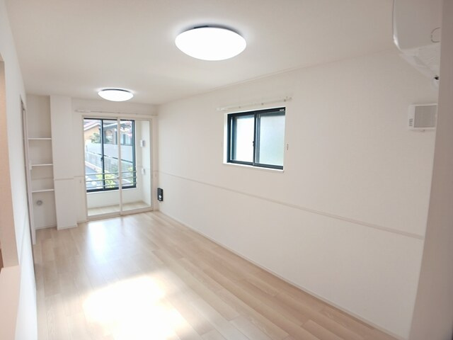 ホワイトクロッカスの居間・リビング