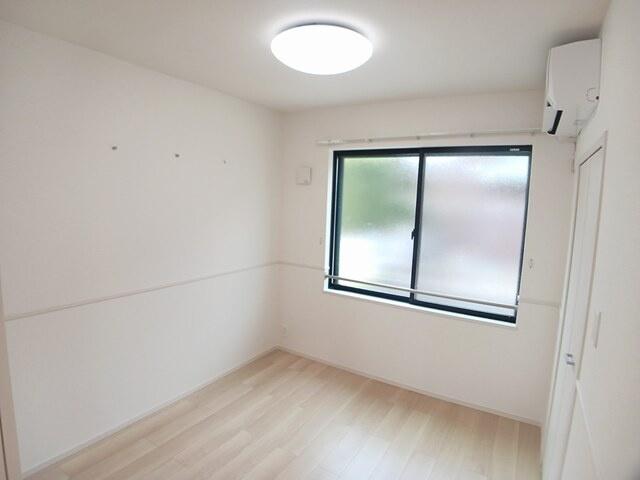 ホワイトクロッカスの寝室