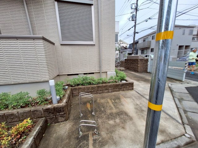 グランディ　Ｉｃｈｉｋａｗａの駐車場|★駐輪場★