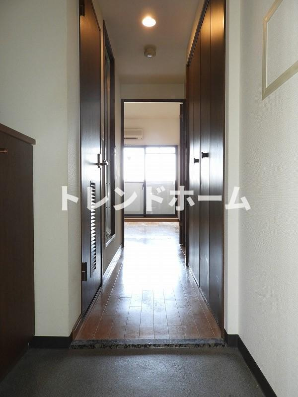 リーガル北梅田の玄関|選べる家電プランあり！！