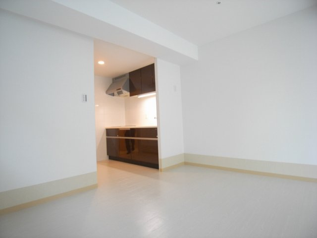 プリオーレ三宮 の居間・リビング