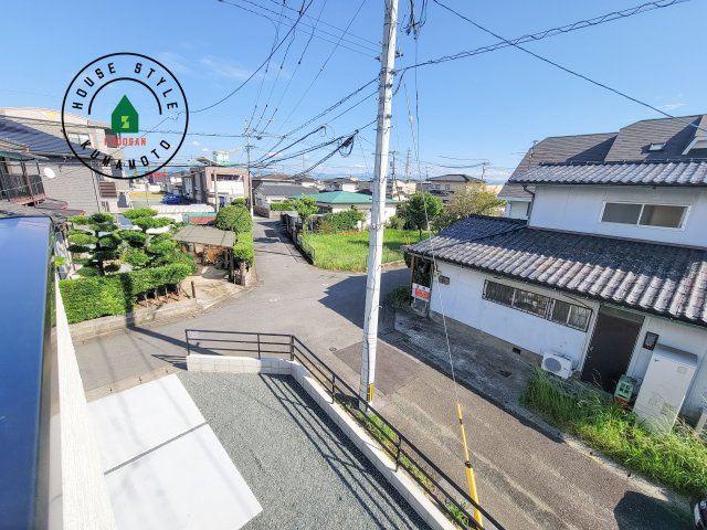 熊本市南区南高江6丁目第1-1棟（2号棟）の展望|窓から緑が見える物件も魅力的です。