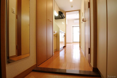 【玄関】 | プレサンス桜通アベニュー | 明るい玄関です