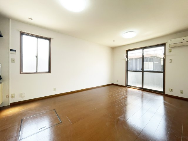 プラザ･シャルム　Ｃ棟の居間・リビング